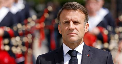 Macron bets the house on election to break far.